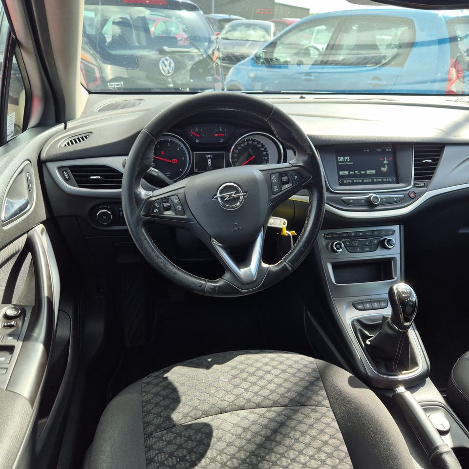 Opel Astra 1,6 CDTi 136 Excite Sports Tourer 5d