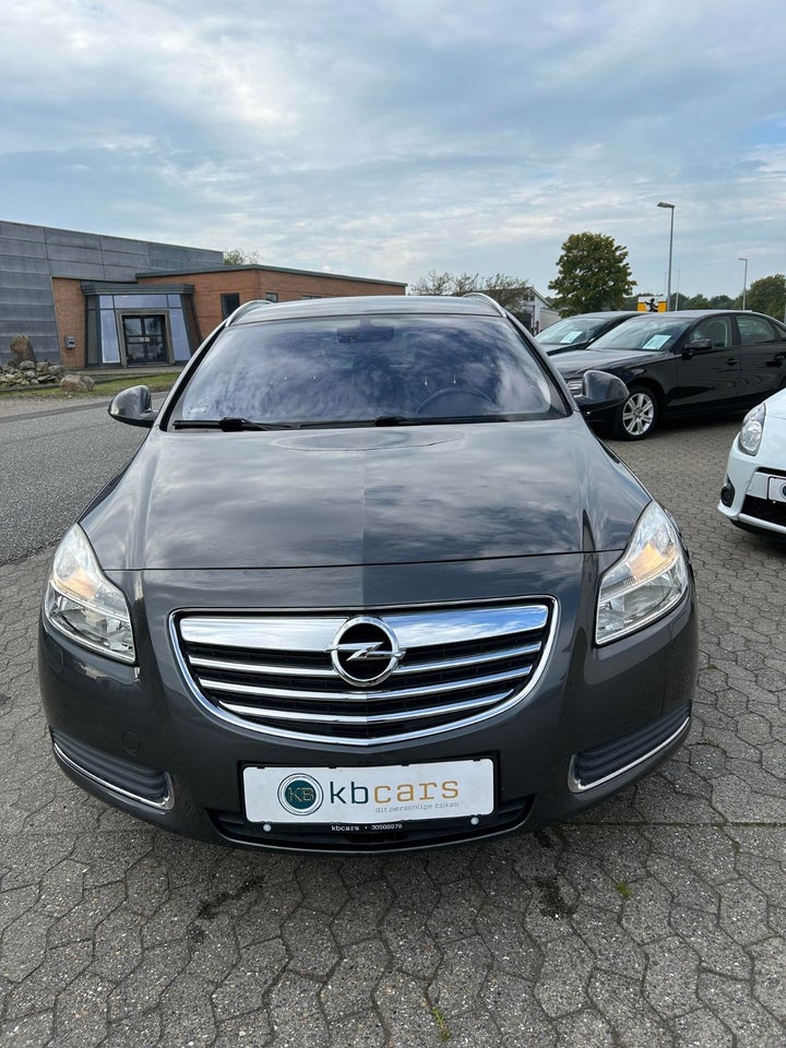 Opel Insignia 1,8 Cosmo Sports Tourer 5d