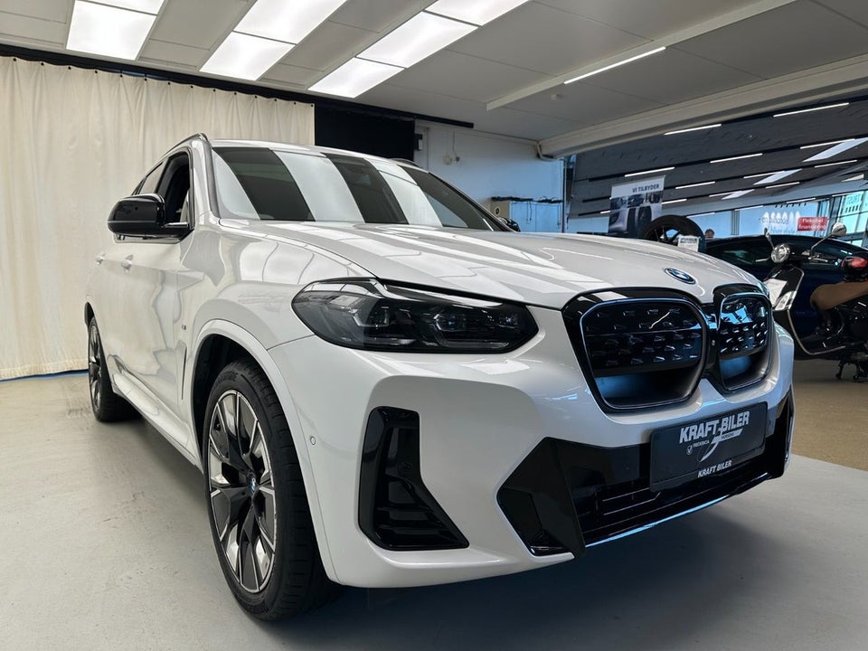BMW iX3 Charged Plus M-Sport 5d