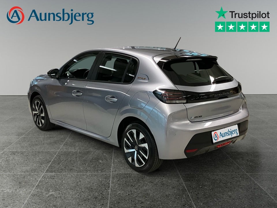 Peugeot e-208 50 Style 5d
