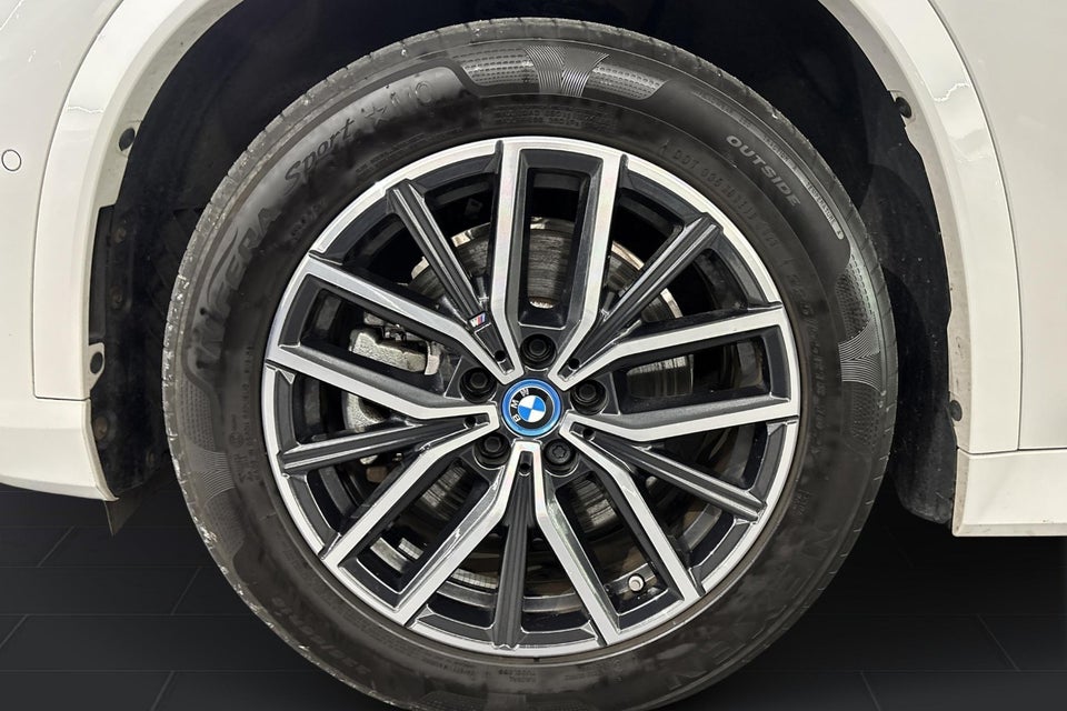 BMW iX1 xDrive30 M-Sport 5d