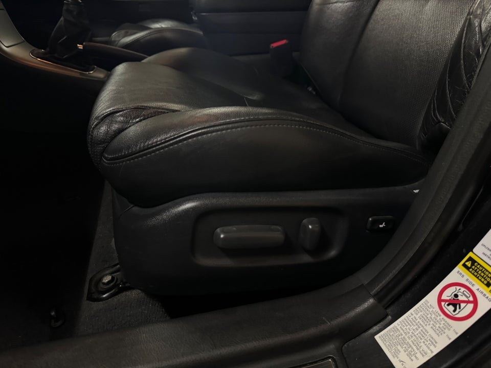 Toyota Avensis 2,0 D-4D Sol stc. 5d