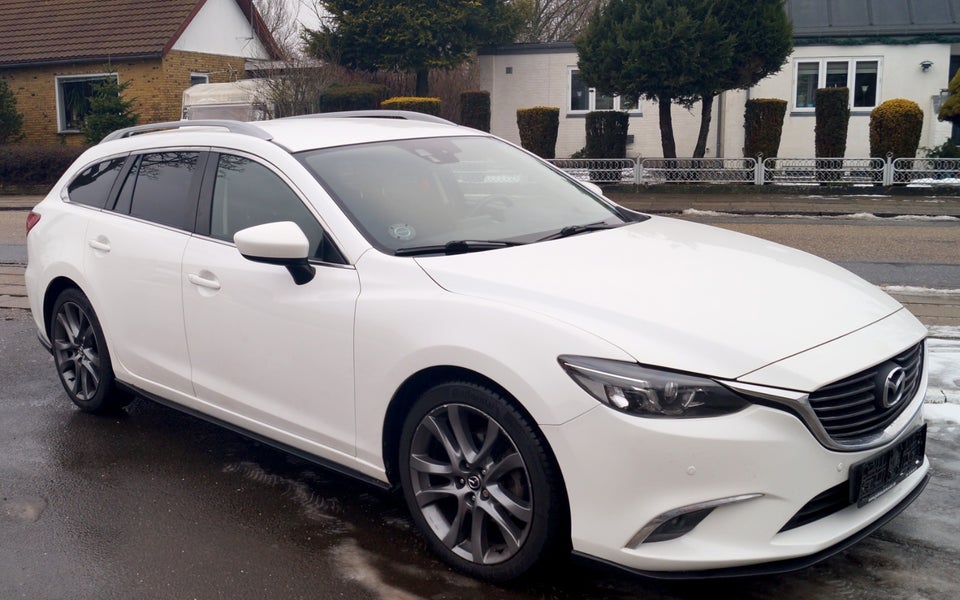 Mazda 6 2,2 SkyActiv-D 150 Core Business stc. 5d