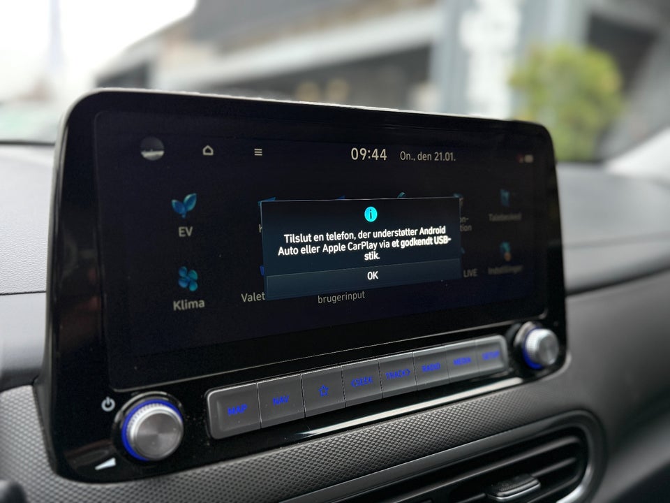 Hyundai Kona 64 EV Premium 5d