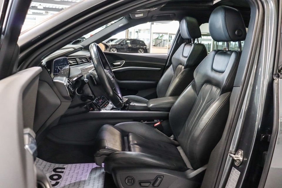 Audi e-tron 55 S-line quattro 5d