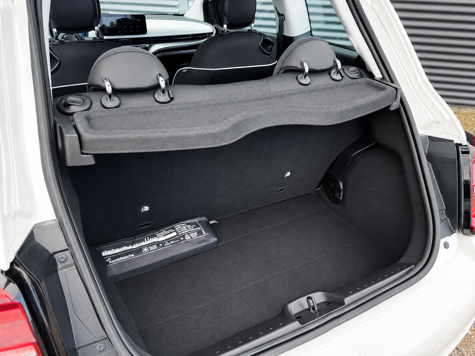 Fiat 500e 42 Icon 3d
