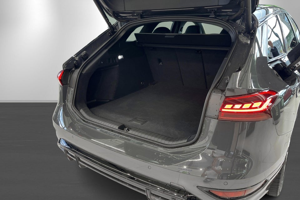 Audi A6 e-tron S-line Avant 5d