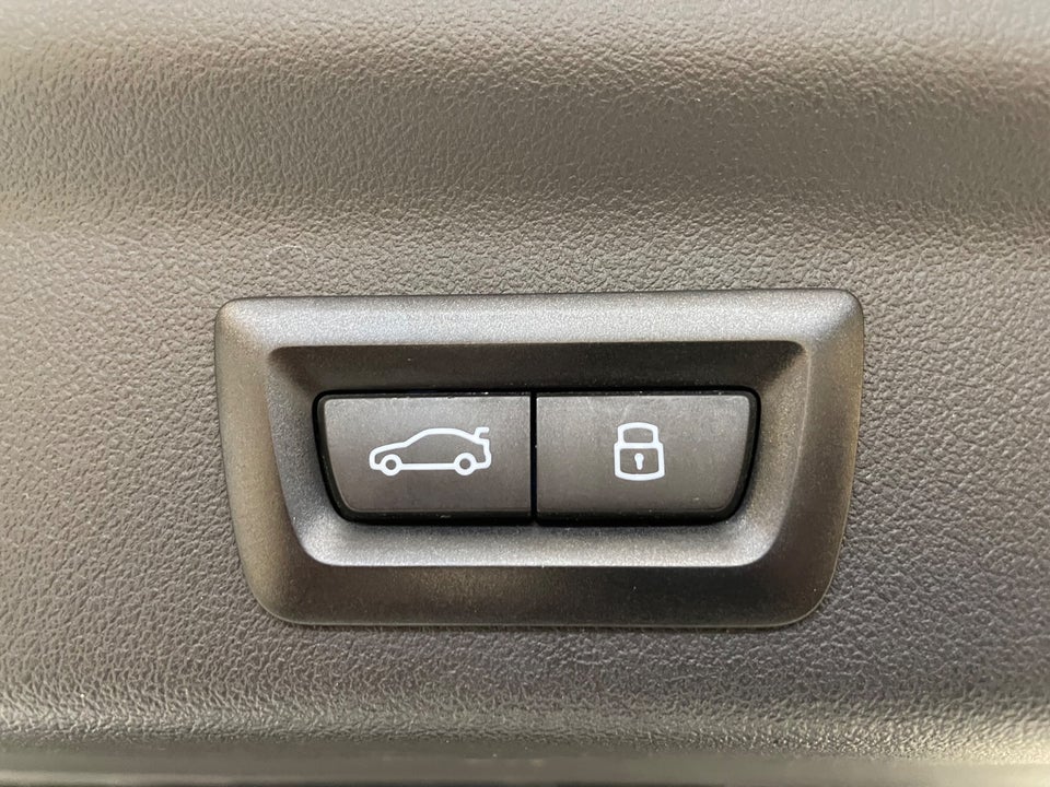 BMW iX1 eDrive20 M-Sport 5d