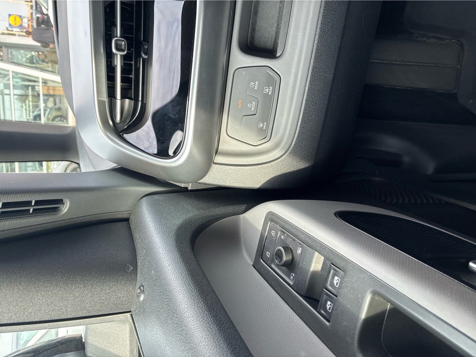 VW ID.Buzz 77 Pro SWB 5d