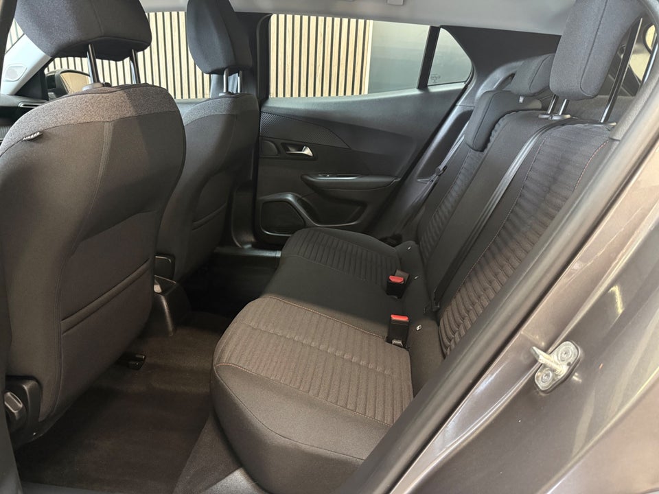 Peugeot 2008 1,2 PureTech 100 Active Pack 5d