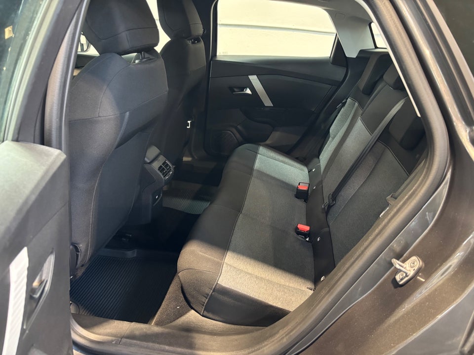 Citroën C4 1,2 PureTech 100 Iconic 5d