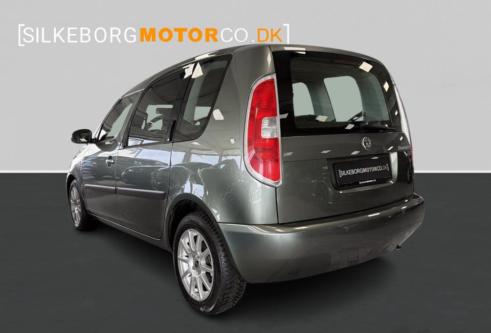 Skoda Roomster 1,6 16V Sport aut. 5d