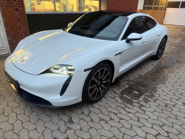 Porsche Taycan Performance+ 4d