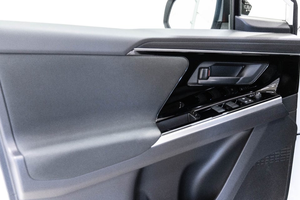 Subaru Solterra 71 Limited 5d