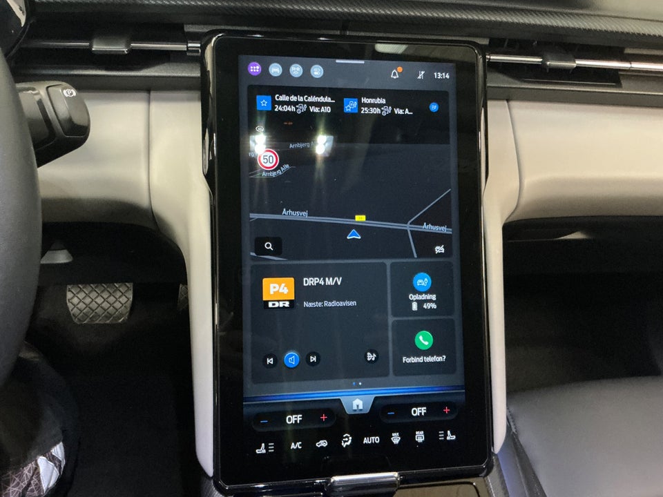 Ford Explorer 77 Premium Extended Range 5d