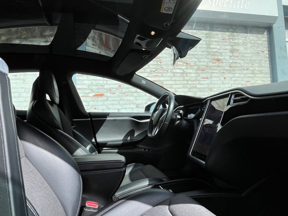 Tesla Model S 75 5d