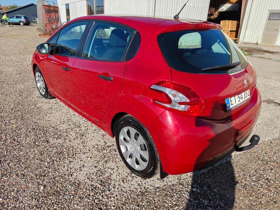 Peugeot 208 1,0 VTi Active 5d