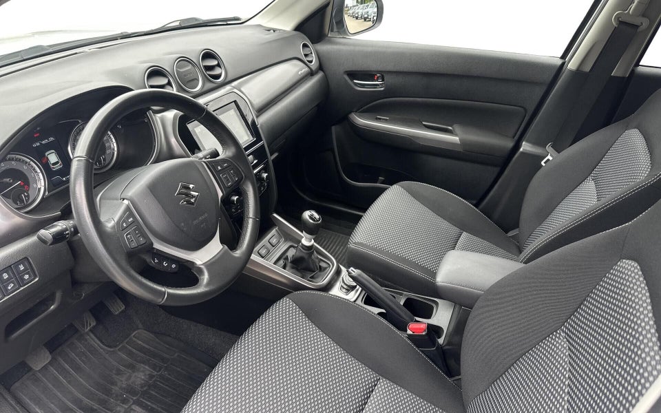 Suzuki Vitara 1,4 mHybrid Active AllGrip 5d