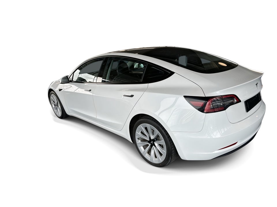 Tesla Model 3 Long Range AWD 4d