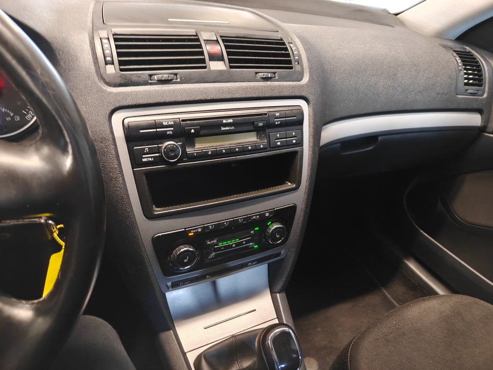 Skoda Octavia 1,4 TSi 122 Elegance Combi 5d