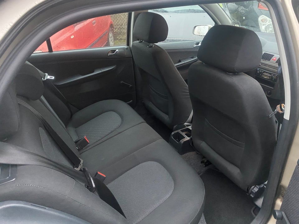 Skoda Fabia 1,2 12V Ambiente 5d