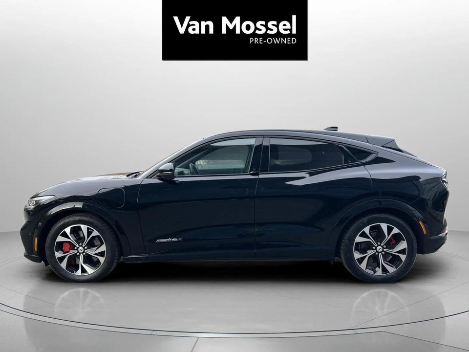 Ford Mustang Mach-E 98 Premium Extended Range AWD 5d