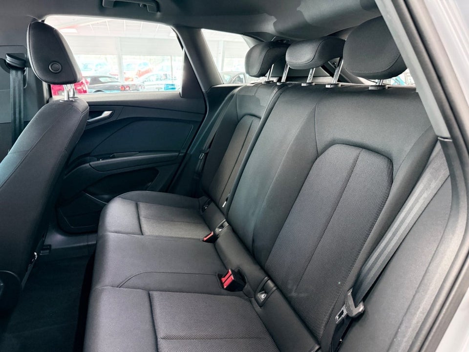 Audi Q4 e-tron 45 Progress 5d