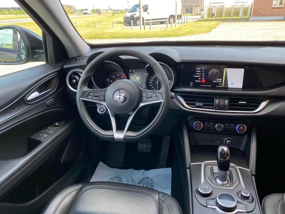 Alfa Romeo Stelvio 2,2 JTD 180 Super aut. 5d