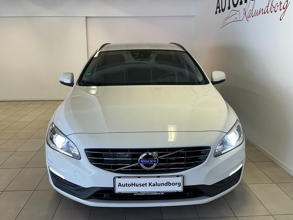 Volvo V60 2,0 D3 150 Momentum 5d