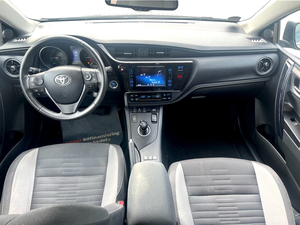 Toyota Auris 1,8 Hybrid H2 Touring Sports CVT 5d