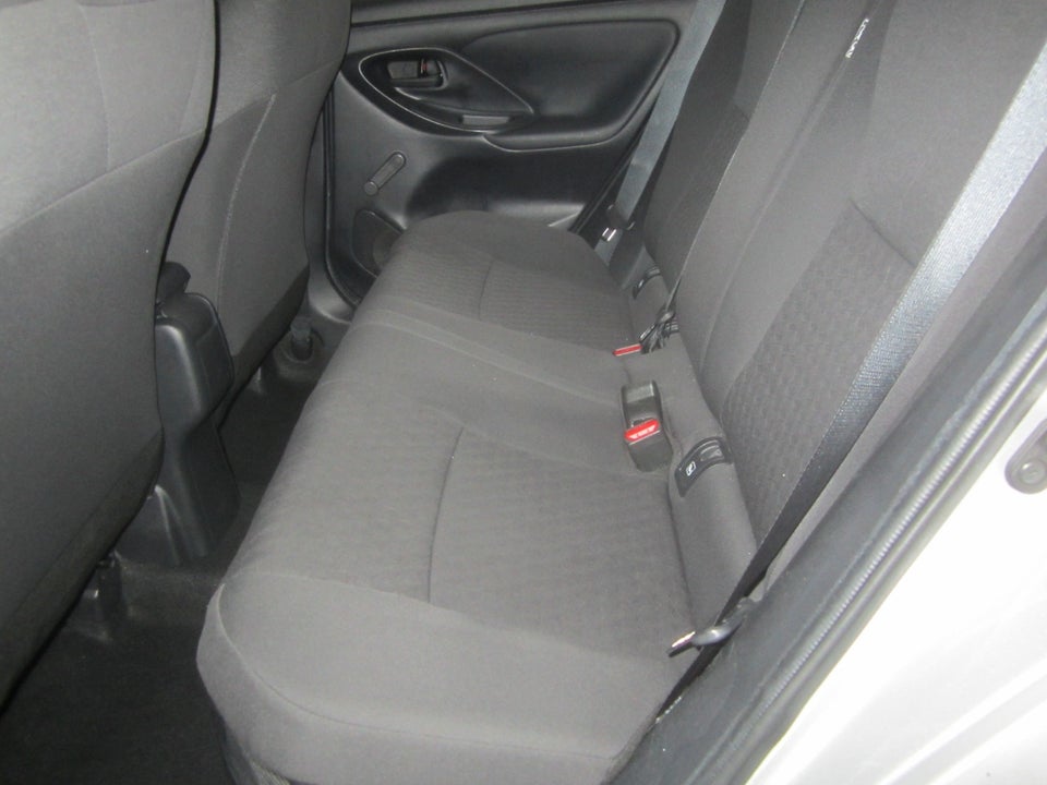 Toyota Yaris 1,5 Hybrid H3 e-CVT 5d