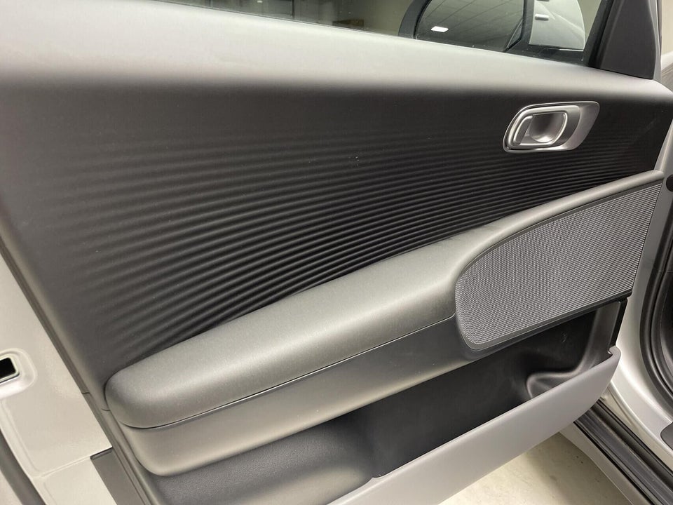 Hyundai Ioniq 6 53 Essential 4d