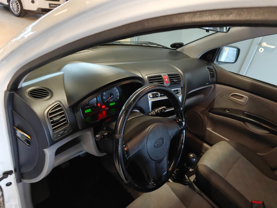 Kia Picanto 1,1 EX 5d