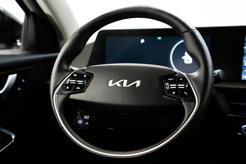 Kia EV6 77 Long Range 5d
