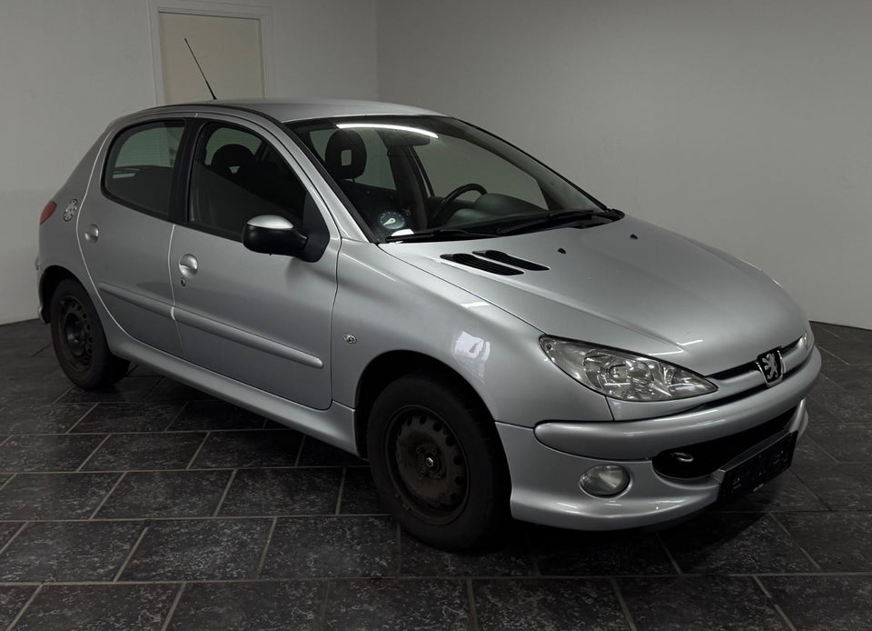 Peugeot 206 1,4 S-line 5d