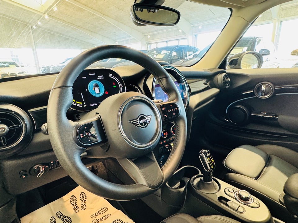 MINI Cooper SE Classic Trim 3d