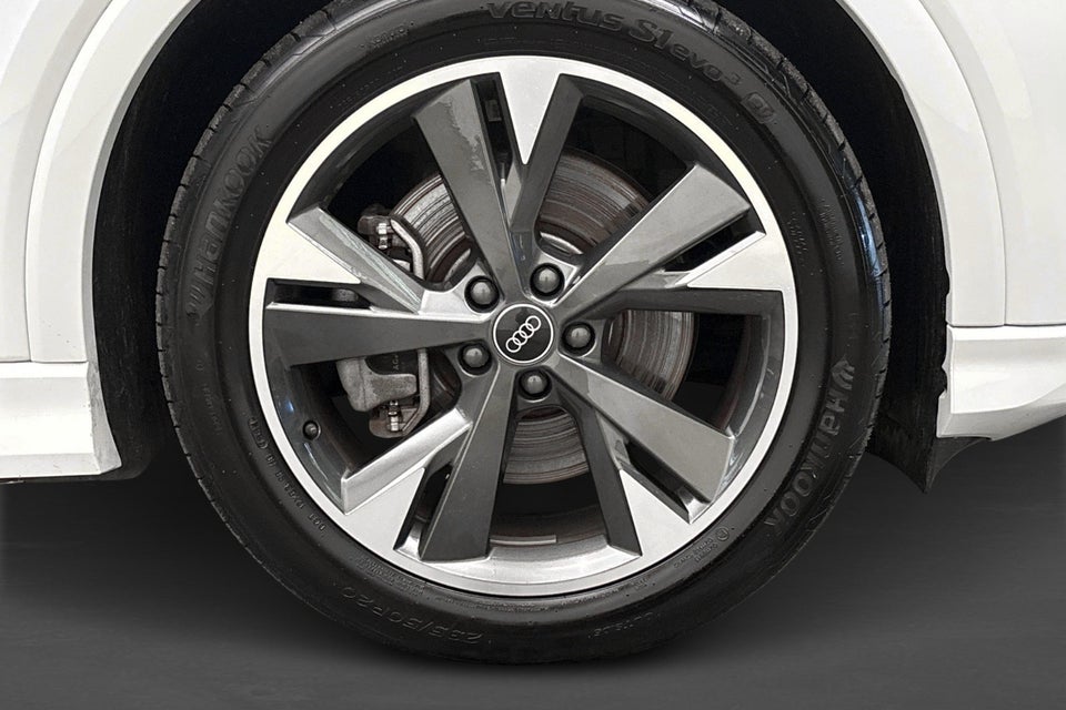 Audi Q4 e-tron 45 Progress 5d