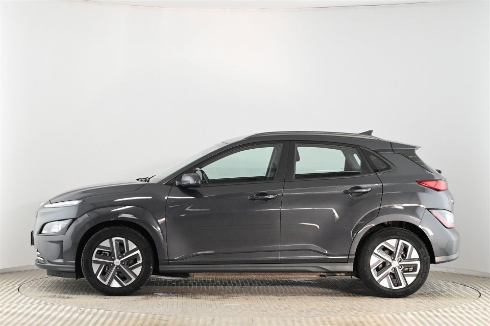 Hyundai Kona 64 EV Essential 5d