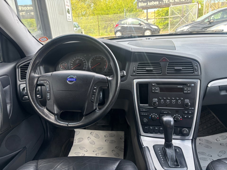 Volvo V70 2,4 170 aut. 5d