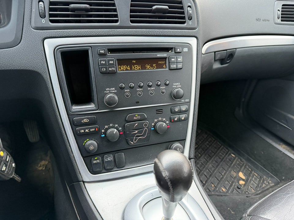 Volvo V70 2,4 170 Momentum 5d