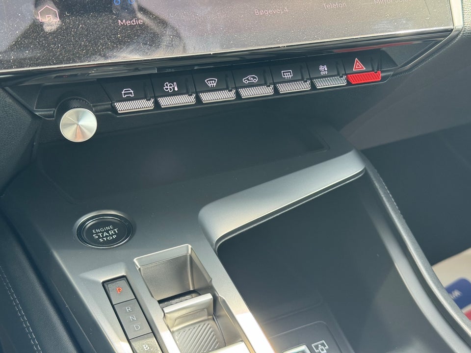 Peugeot 308 1,6 Hybrid First Selection EAT8 5d