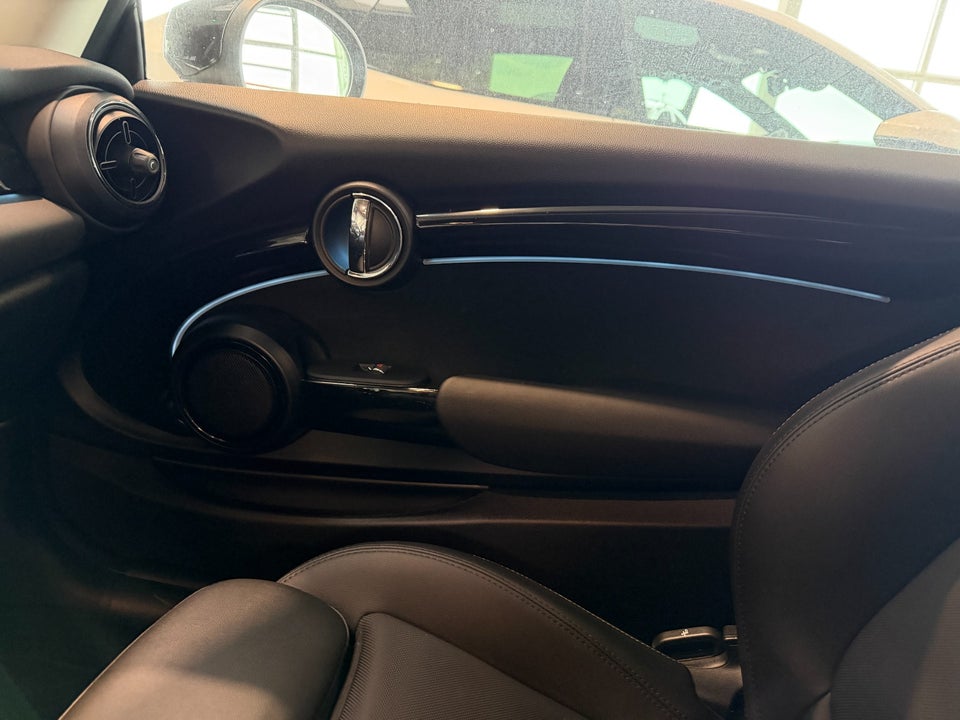 MINI Cooper SE Edition Premium 3d