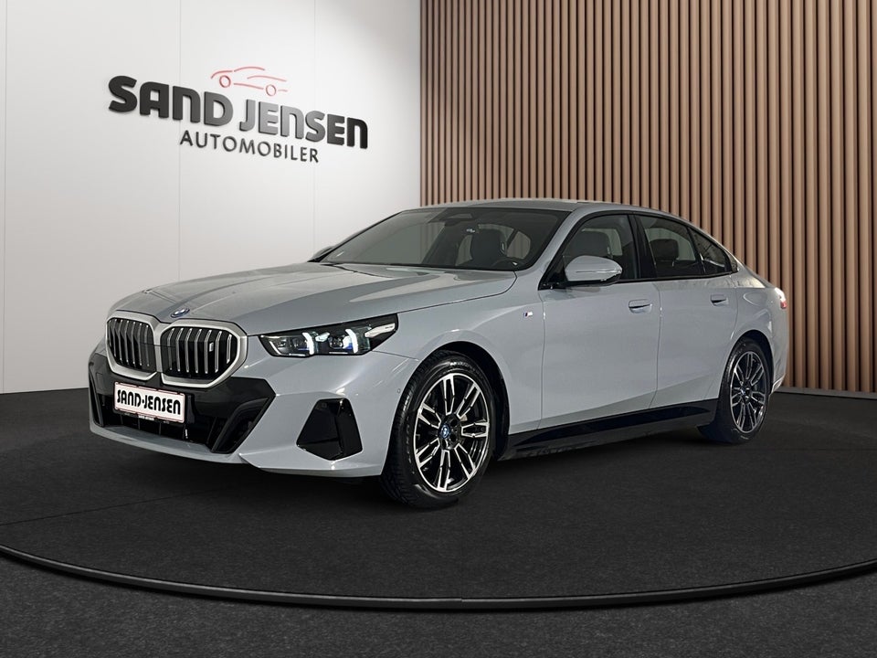 BMW i5 eDrive40 M-Sport 4d