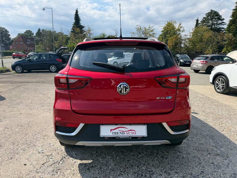 MG ZS EV Luxury 5d