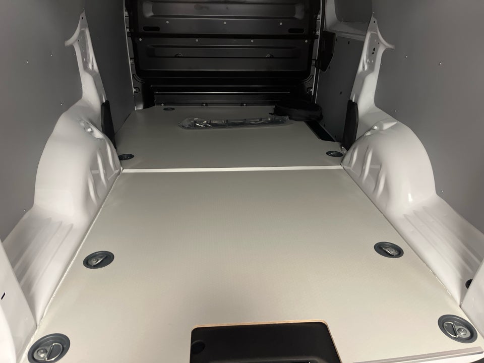 Peugeot e-Expert 50 L3 Plus Van