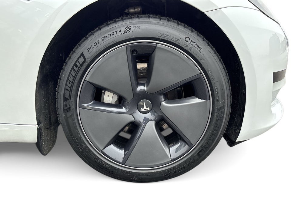 Tesla Model 3 RWD 4d