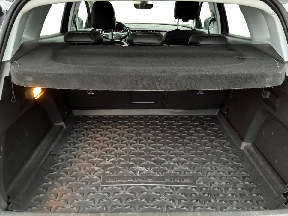 Opel Grandland X 1,6 Hybrid4 Cosmo Prestige aut. 5d
