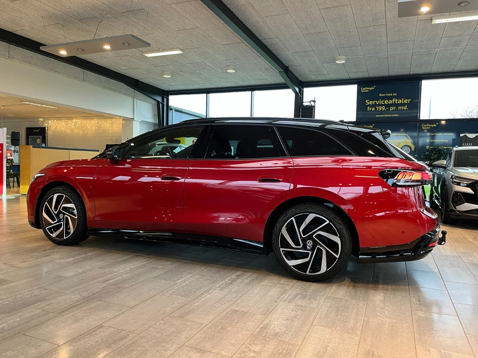 VW ID.7 77 Style+ Tourer 5d