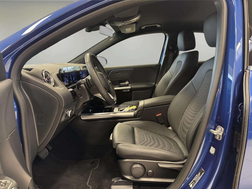 Mercedes EQA250+ Progressive 5d