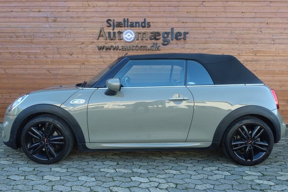 MINI Cooper S 2,0 Essential Cabriolet aut. 2d